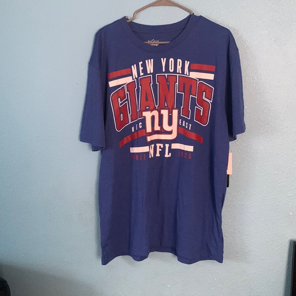 Brand new giants tee with tags